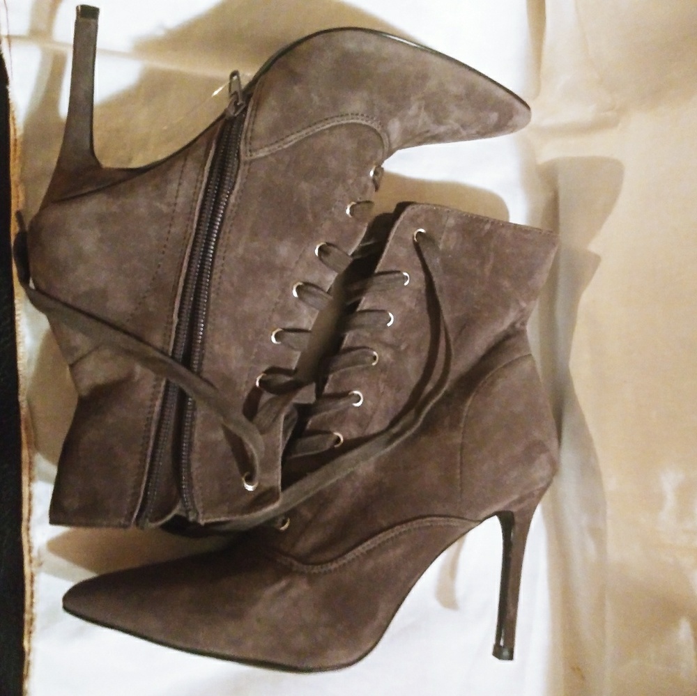 Steve Madden Suede Boots